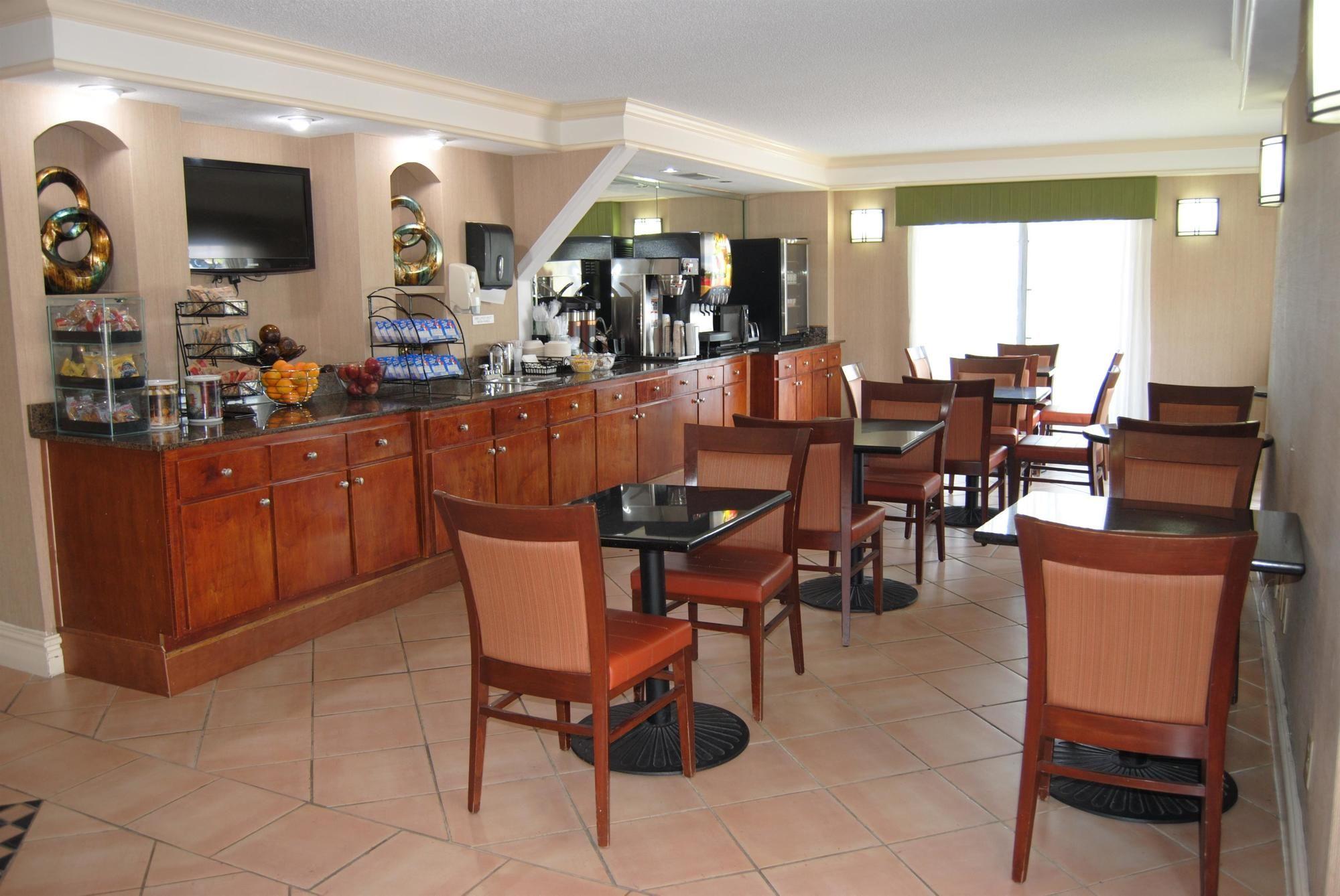 Americas Best Value Inn Монтгомери Экстерьер фото